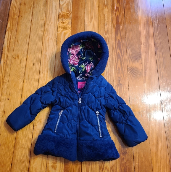 London Fog Other - London fog girls size 4T winter coat